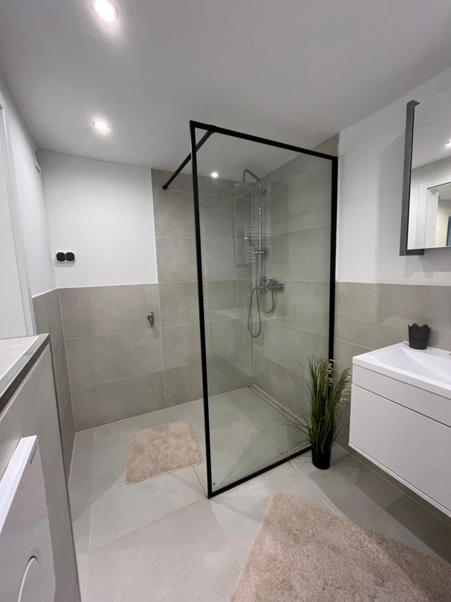 Moderne Ferienwohnung Mit Guter Ausstattung Und Self Checkin Bodenwerder Zewnętrze zdjęcie